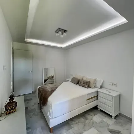 Gorgeous Marbellac
